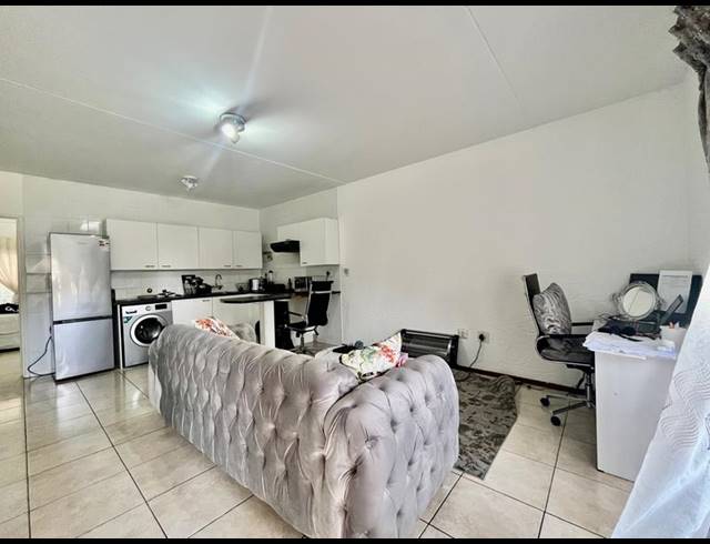 1 BEDROOM PROPERTY TO RENT IN MORNINGSIDE
